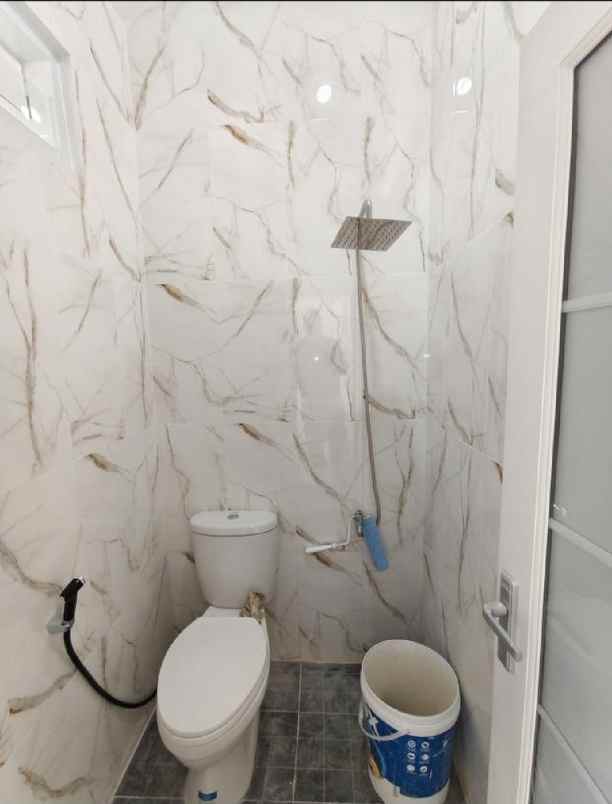 dijual rumah cisaranten