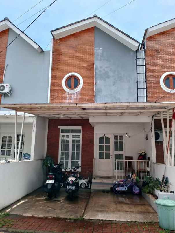 dijual rumah cisaranten arcamanik
