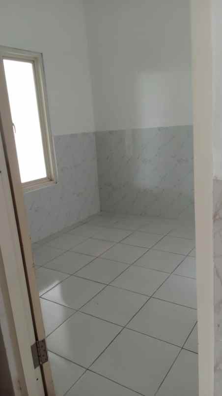 dijual rumah citra amanda garden