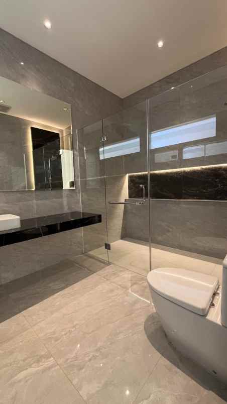 dijual rumah citraland