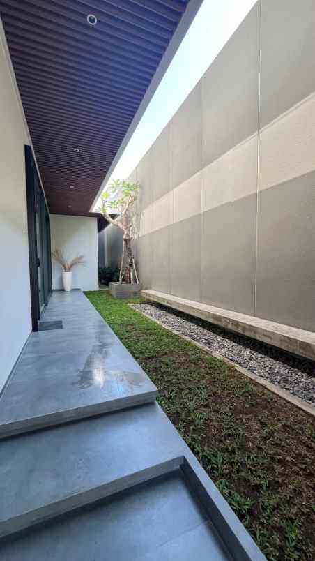 dijual rumah citraland