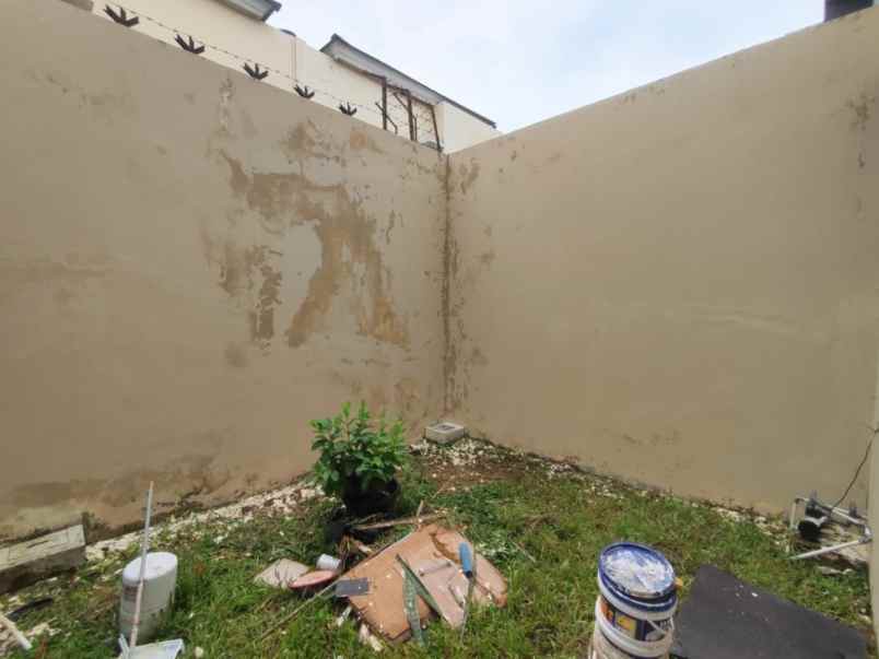 dijual rumah cluster arana kota harapan