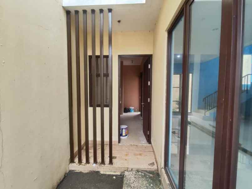 dijual rumah cluster arana kota harapan