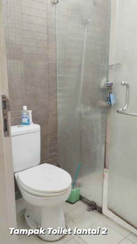 dijual rumah cluster chalcedony