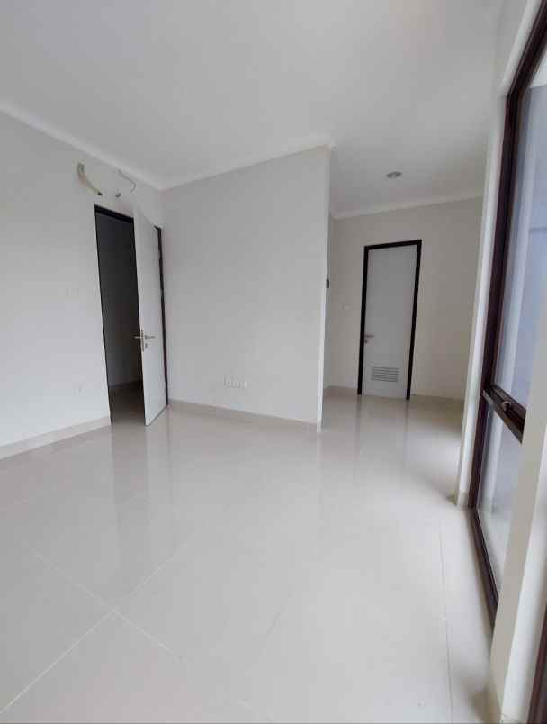 dijual rumah cluster cherry ville grand