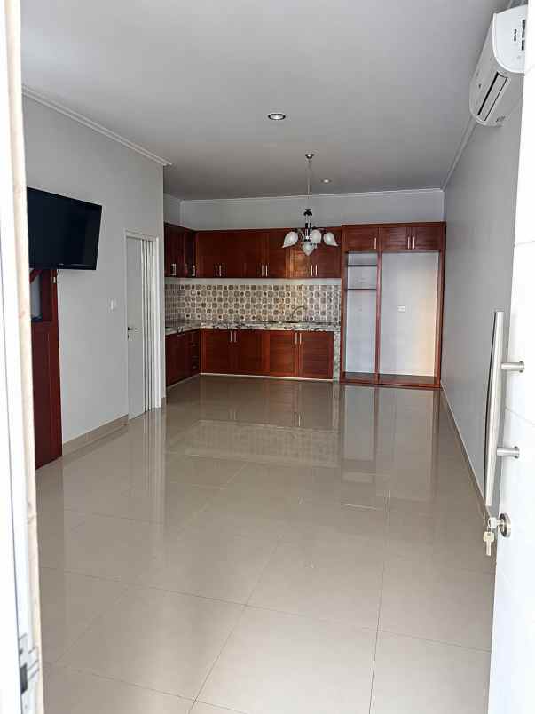 dijual rumah cluster eropa sedayu city