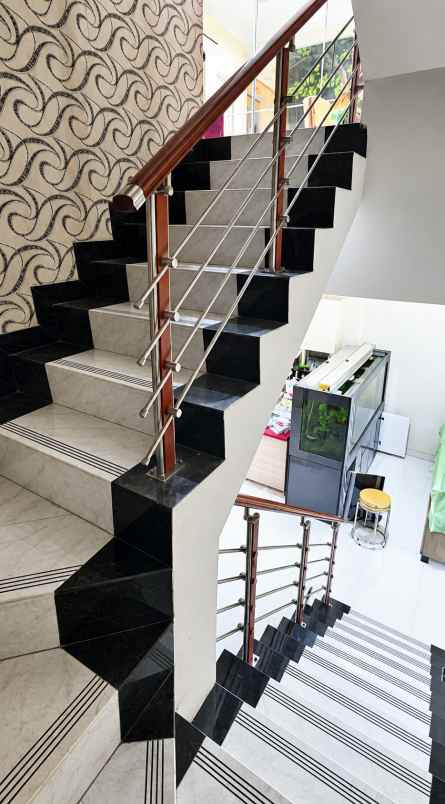 dijual rumah cluster harmoni hi harapan