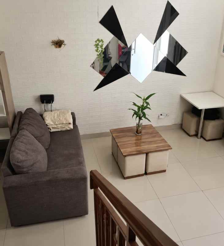 dijual rumah cluster la seine jakarta