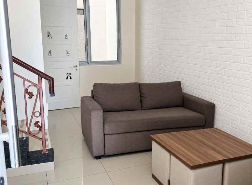 dijual rumah cluster la seine jakarta