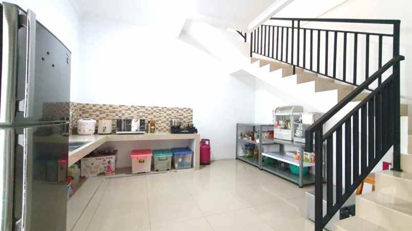 dijual rumah cluster lantana jgc