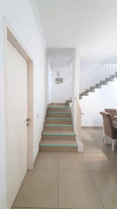 dijual rumah cluster lantana jgc