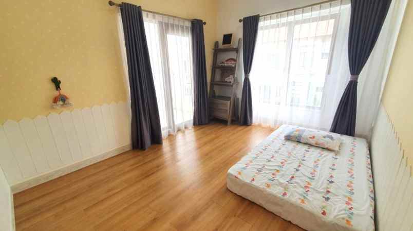 dijual rumah cluster lantana jgc