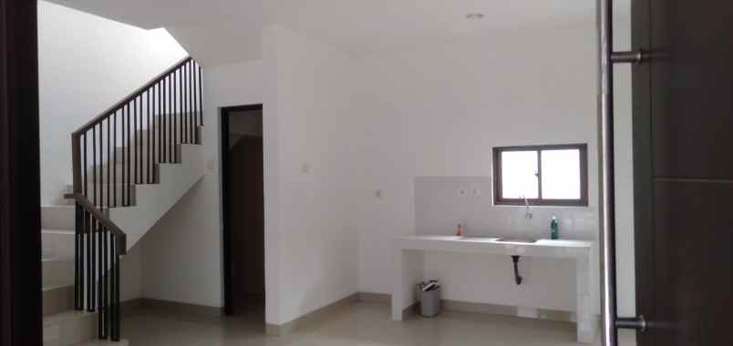 dijual rumah cluster mahakam jgc