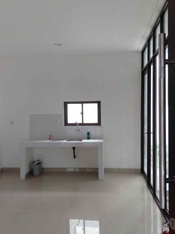 dijual rumah cluster mahakam jgc