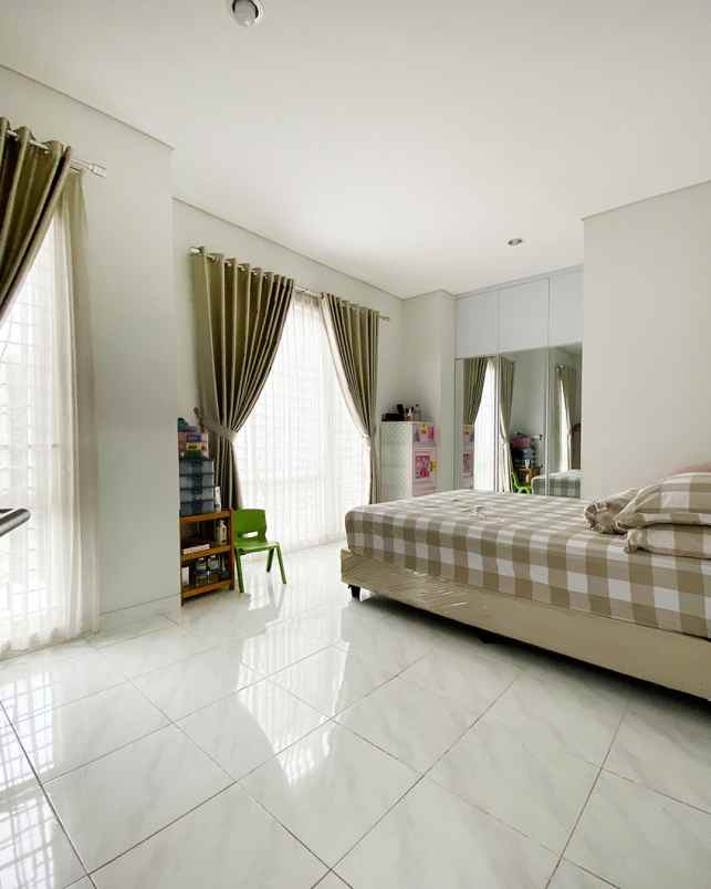 dijual rumah cluster malibu village