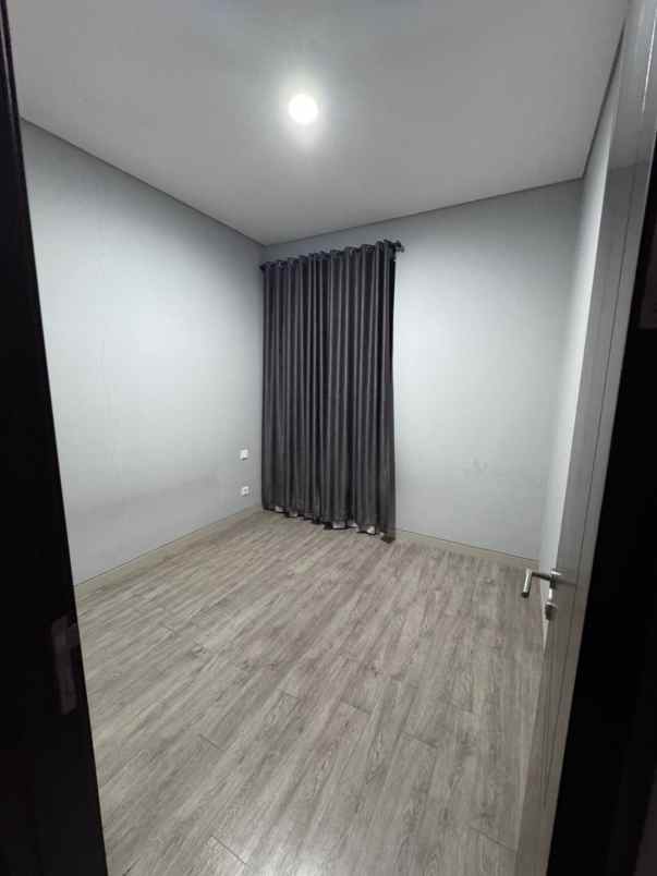 dijual rumah cluster shinano jakarta