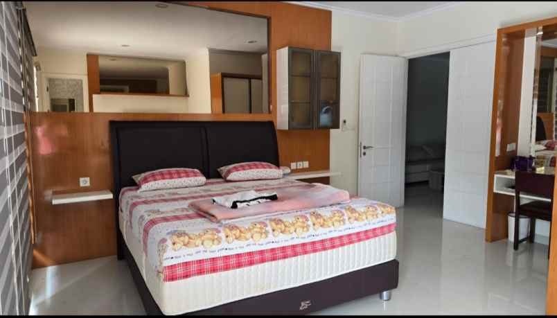 dijual rumah cluster vernonia