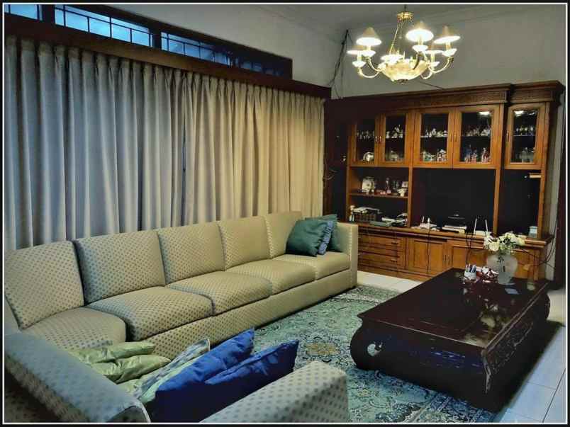 dijual rumah dago bandung