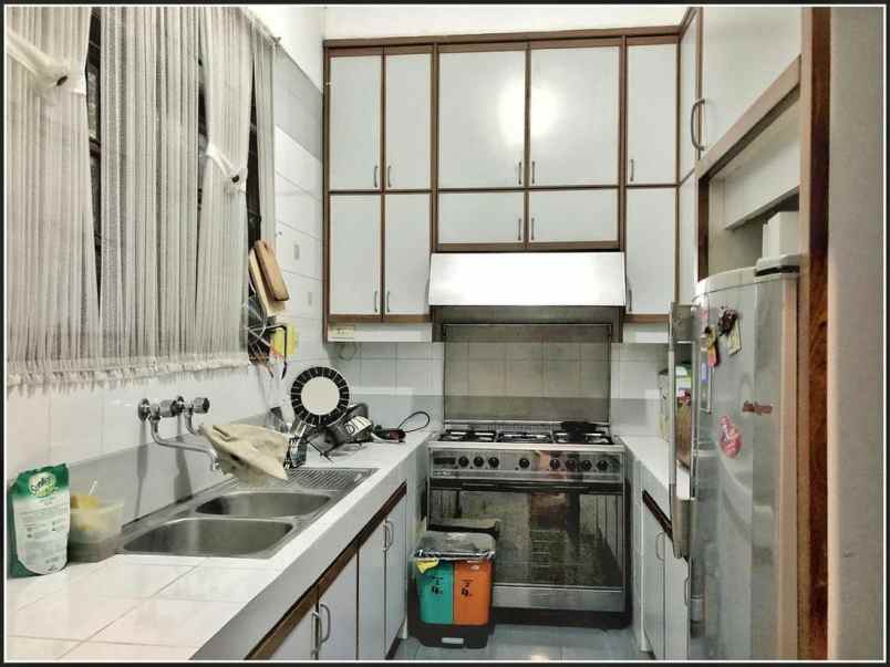 dijual rumah dago bandung