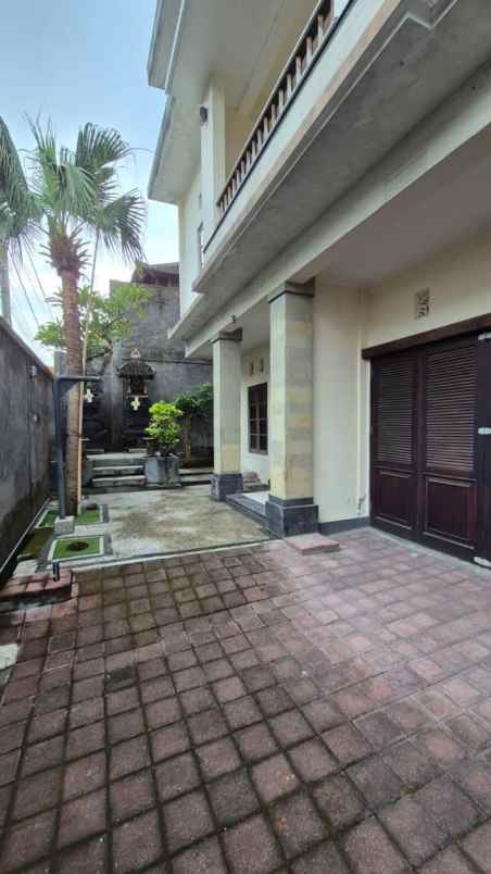 dijual rumah dalung permai