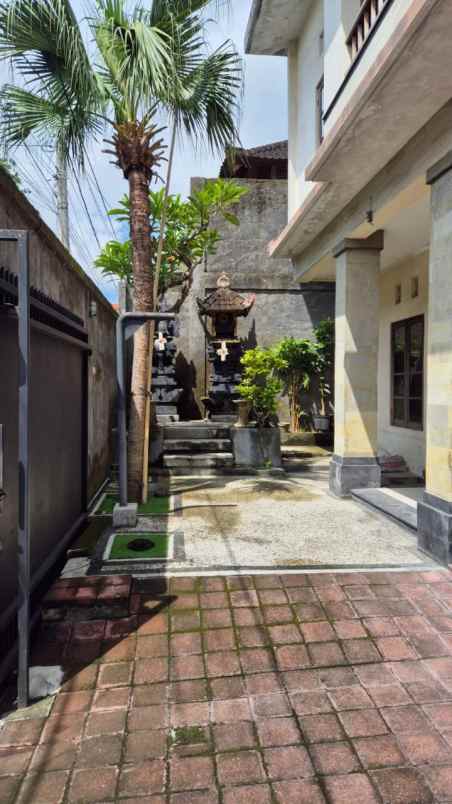 dijual rumah dalung permai