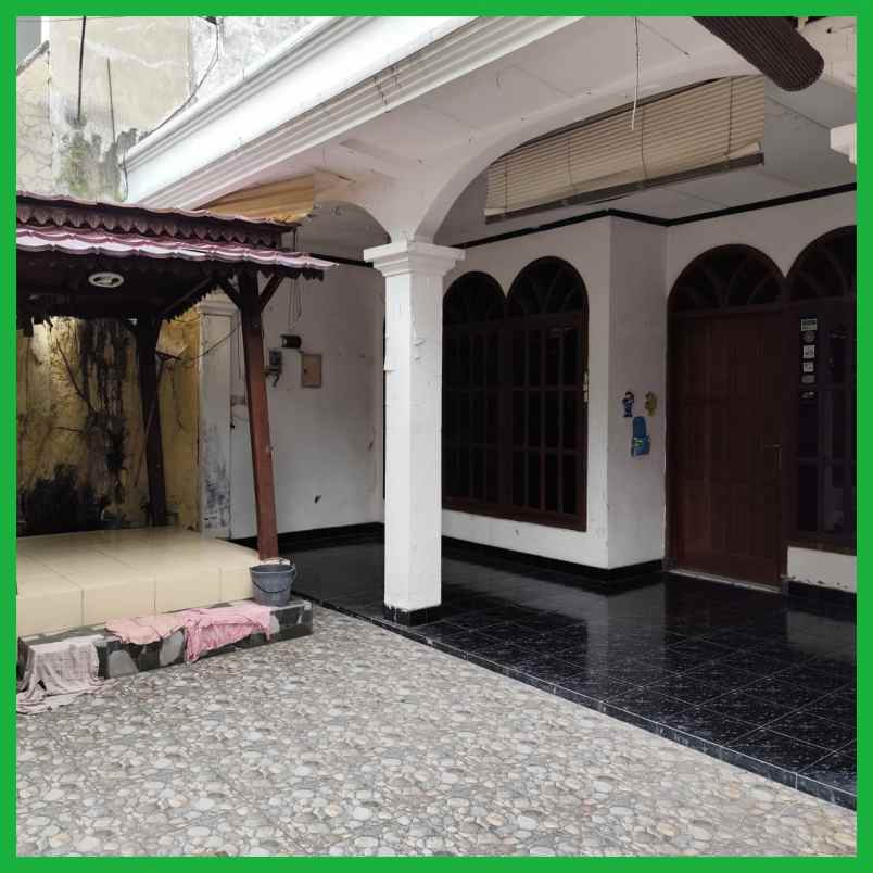 dijual rumah darmo permai