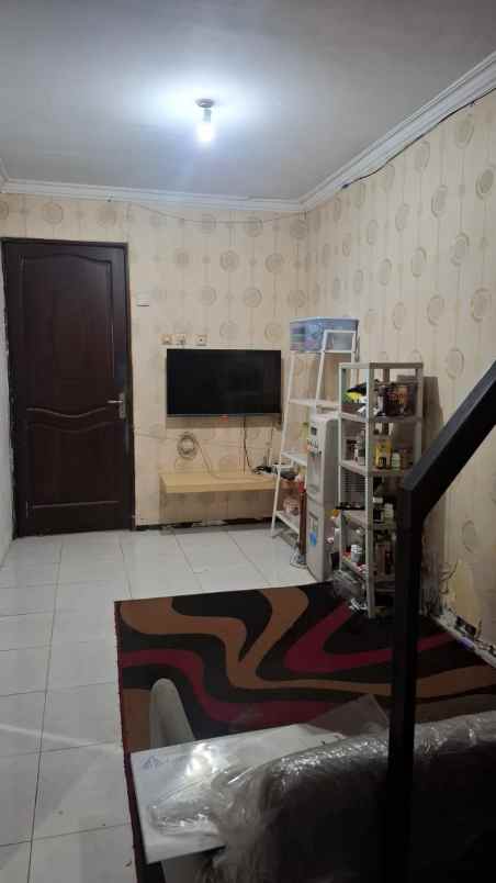 dijual rumah dekat kampus upn dan uin jalan merr
