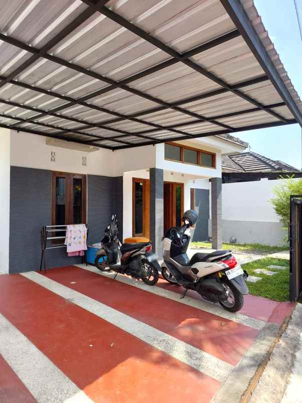 dijual rumah dekat rs pku sleman