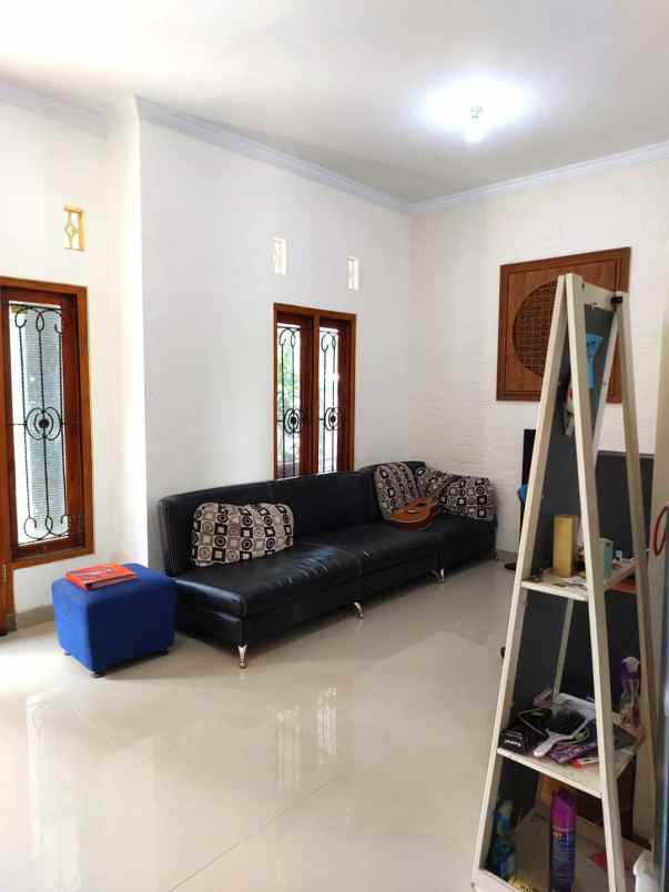 dijual rumah dekat rs pku sleman