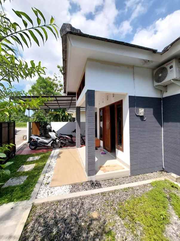 dijual rumah dekat rs pku sleman