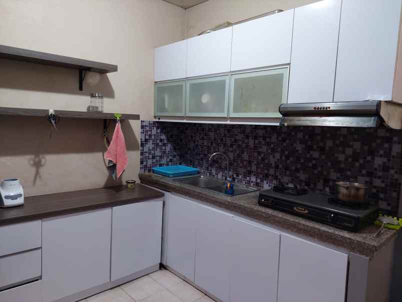 dijual rumah deltasari waru