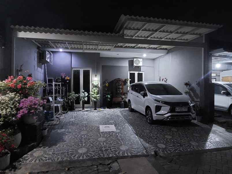 dijual rumah deltasari waru