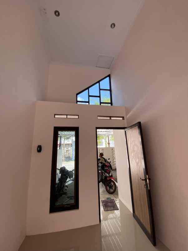 dijual rumah dengan akses tol jogja solo