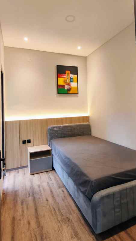 dijual rumah denokan