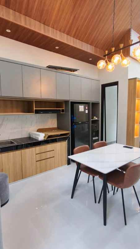 dijual rumah denokan
