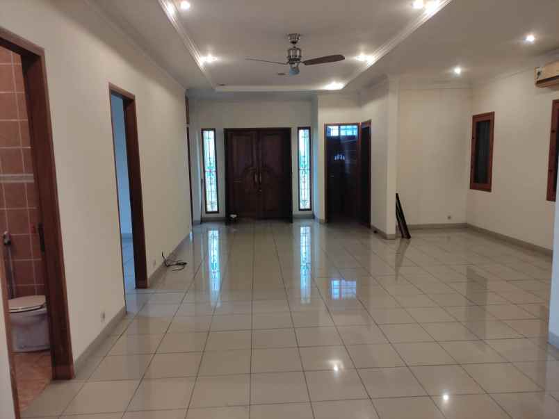 dijual rumah deplu kreo