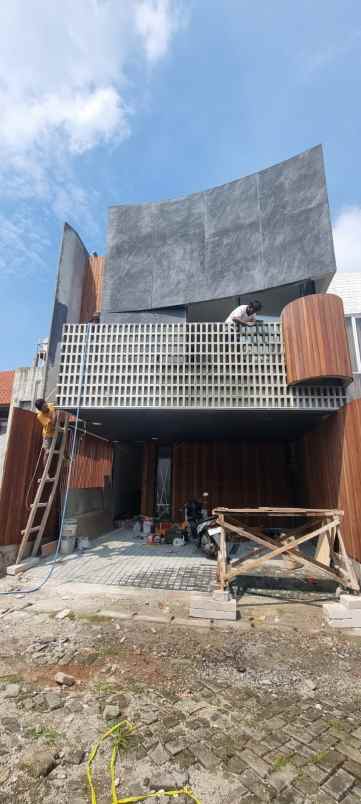 dijual rumah deplu kreo