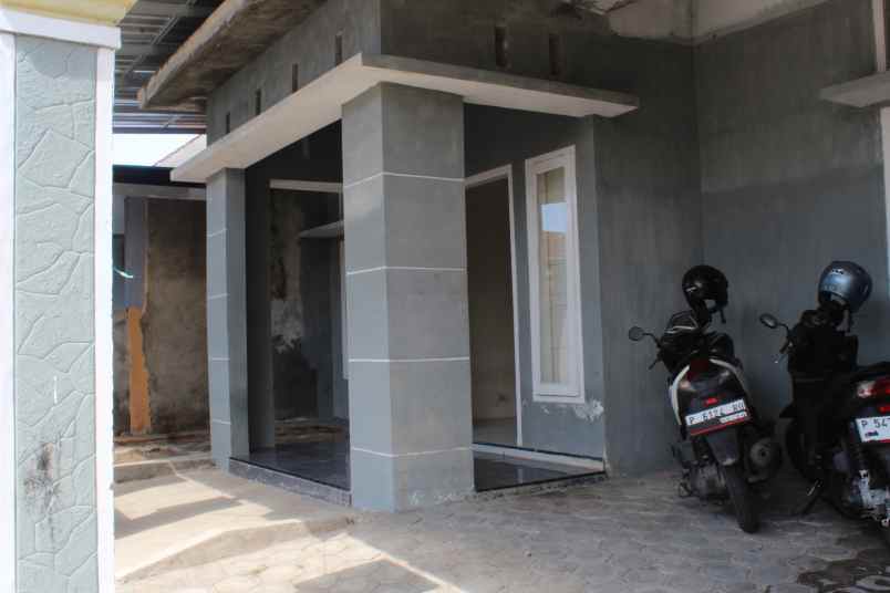 dijual rumah desa dadapan kec kabat kab