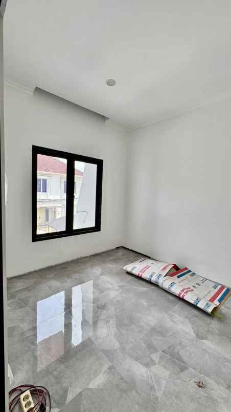 dijual rumah dharmahusada mas