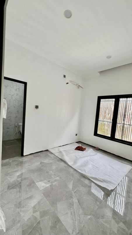 dijual rumah dharmahusada mas