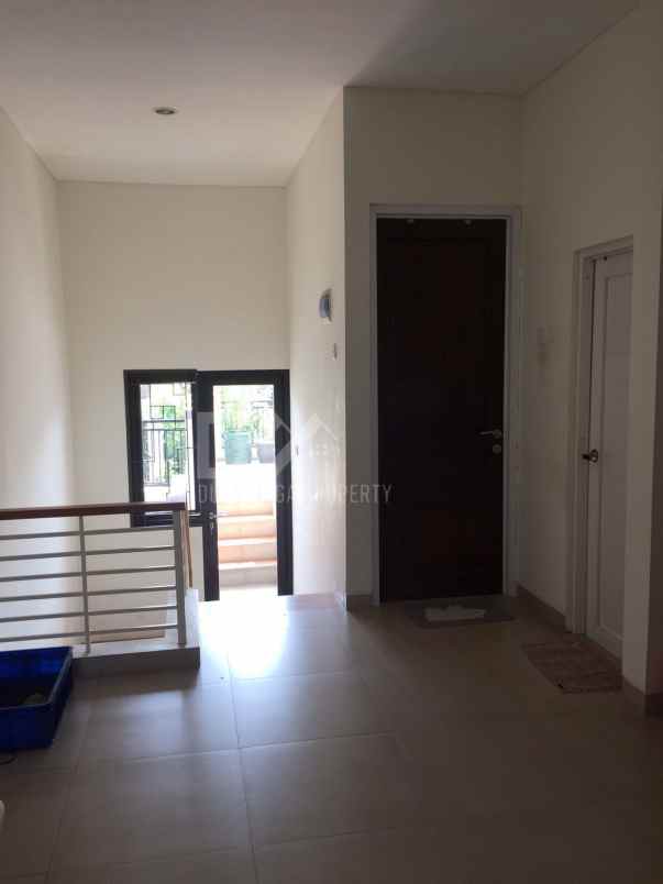 dijual rumah di bsd city