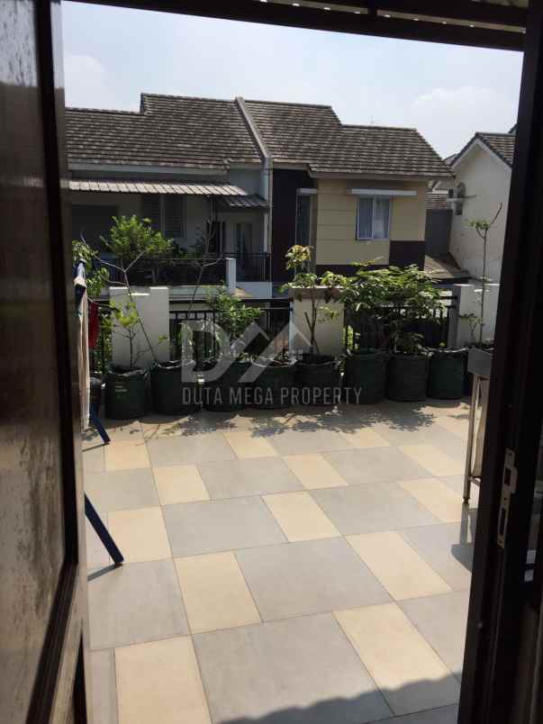 dijual rumah di bsd city