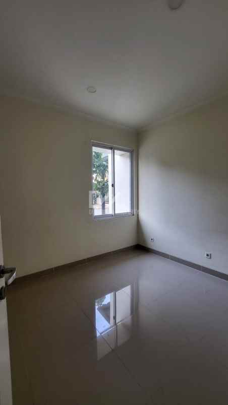 dijual rumah di gading serpong w