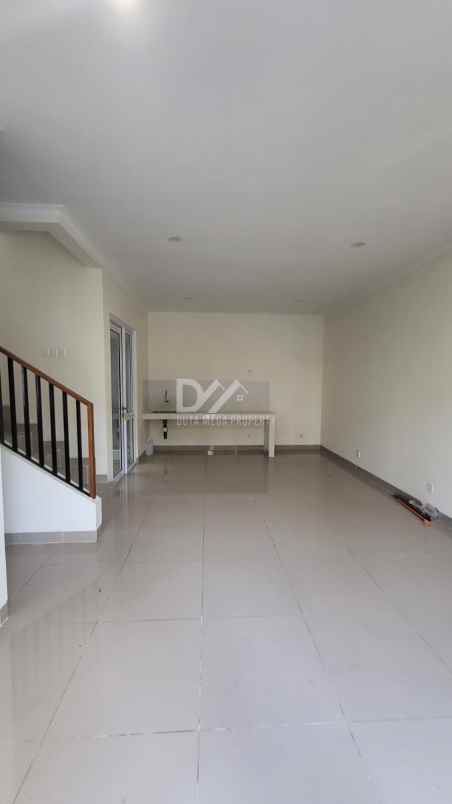 dijual rumah di gading serpong w