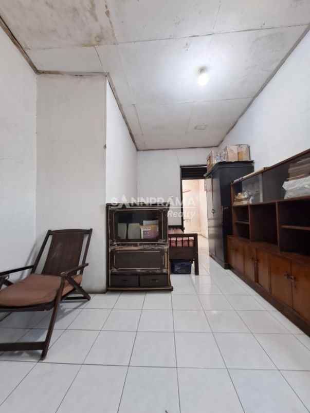 dijual rumah di kembang lio pancoran mas depok