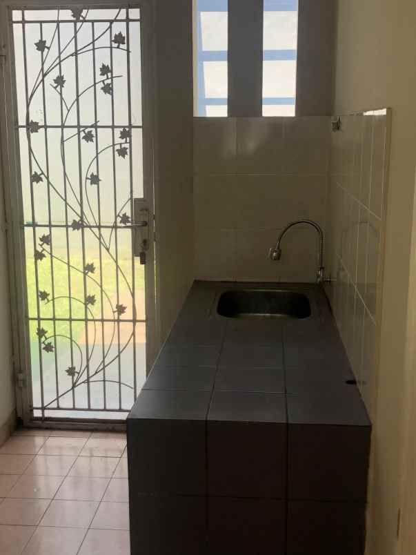 dijual rumah di legenda wisata cibubur