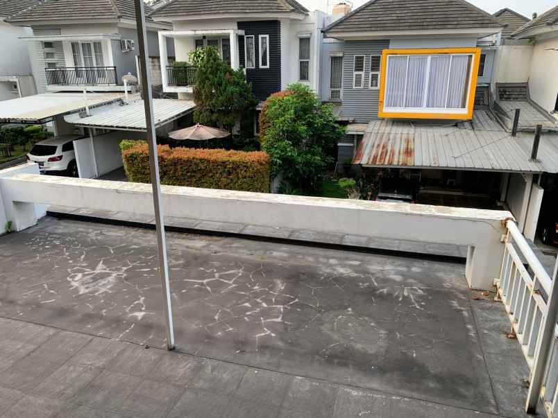 dijual rumah di legenda wisata cibubur