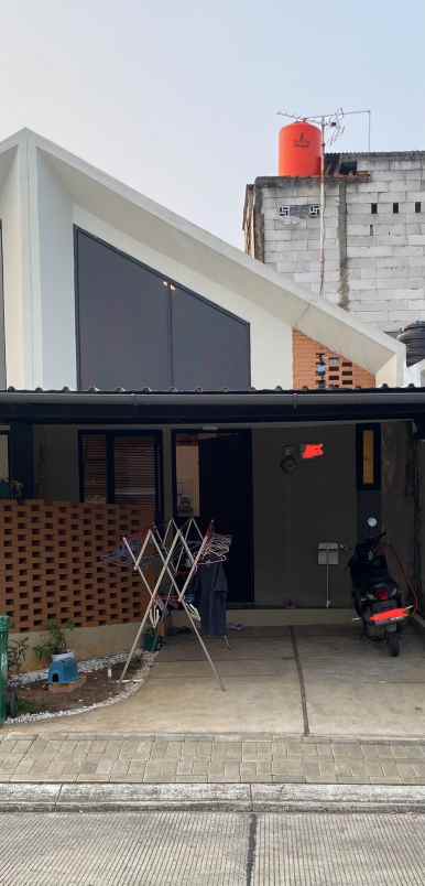 dijual rumah di over kredit rumah di