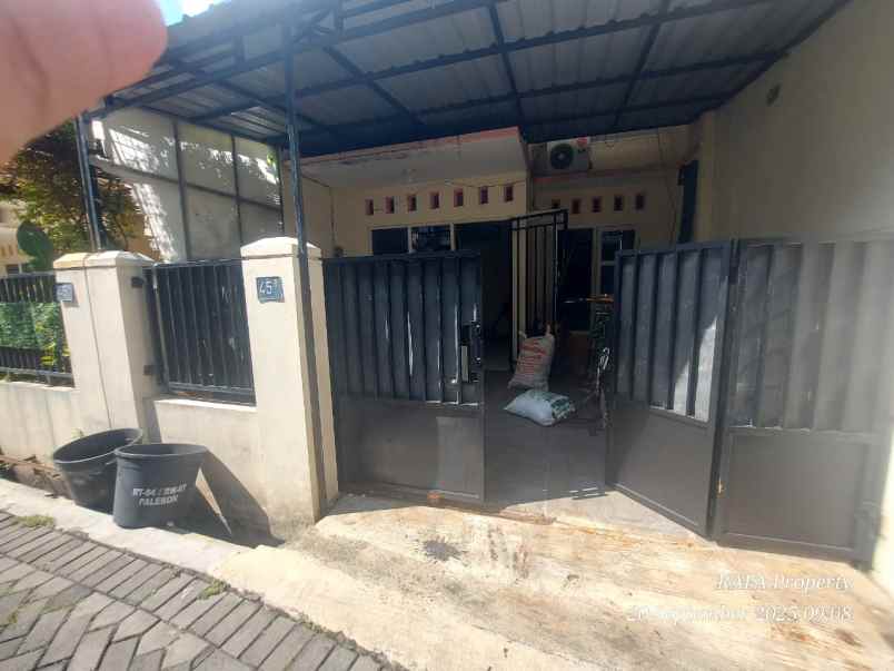 dijual rumah di palebon semarang
