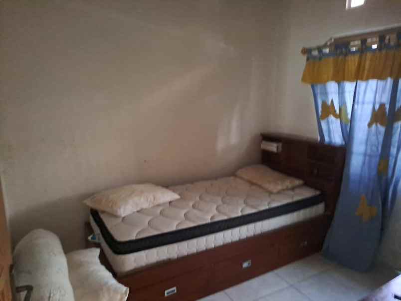 dijual rumah di perumahan griya delanggu indah f4